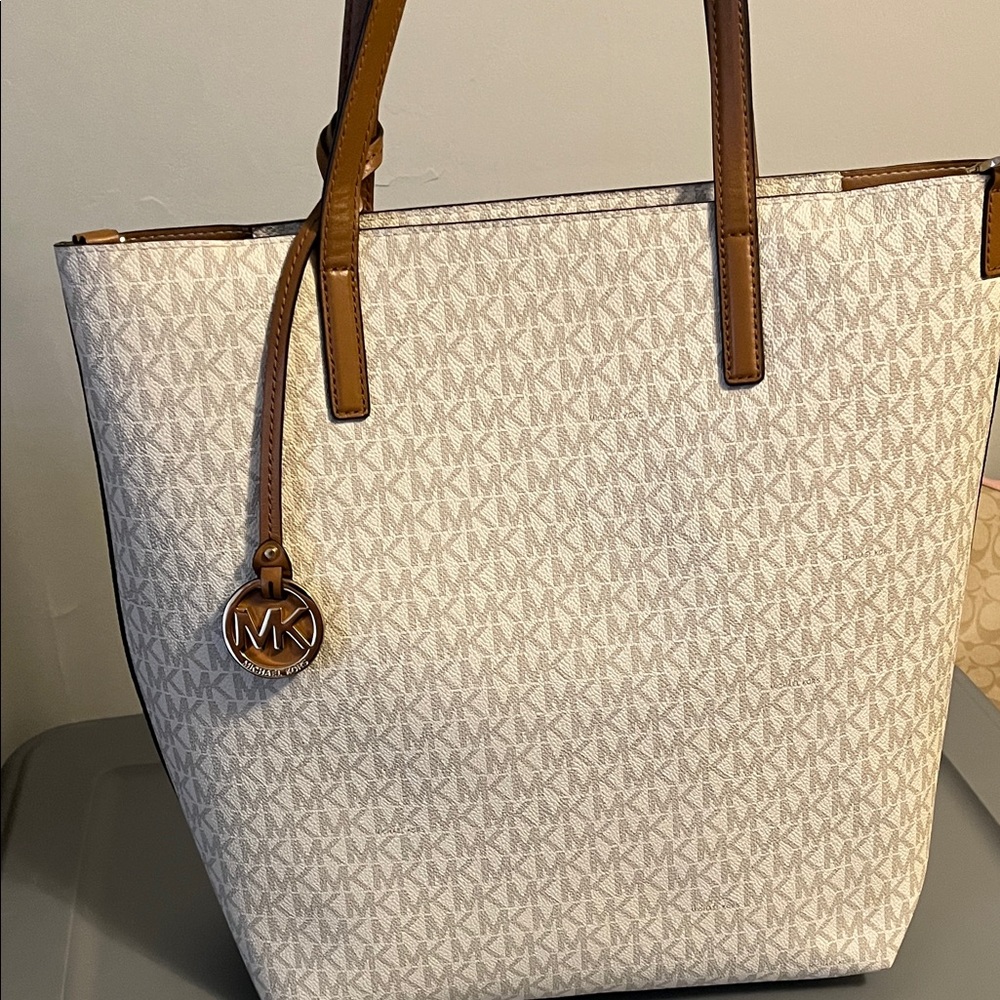 Michael Kors Cream and Tan Signature Tote